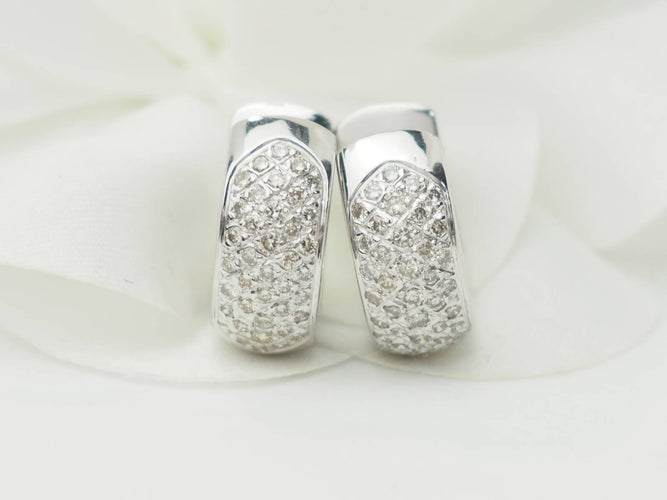 Boucles d'oreilles Boucles d’oreilles créoles en or blanc 18 kt et diamants 58 Facettes 33434