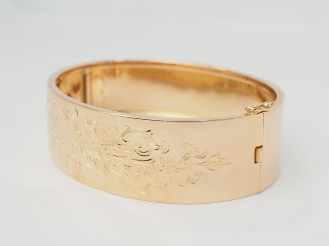 Bracelet Bracelet jonc ouvrant à décor floral en or rose 18 ct 58 Facettes 33493