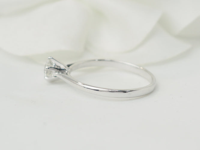 Bague 58 Solitaire - Bague en or blanc 18 kt et diamant 0,50 ct 58 Facettes 33535