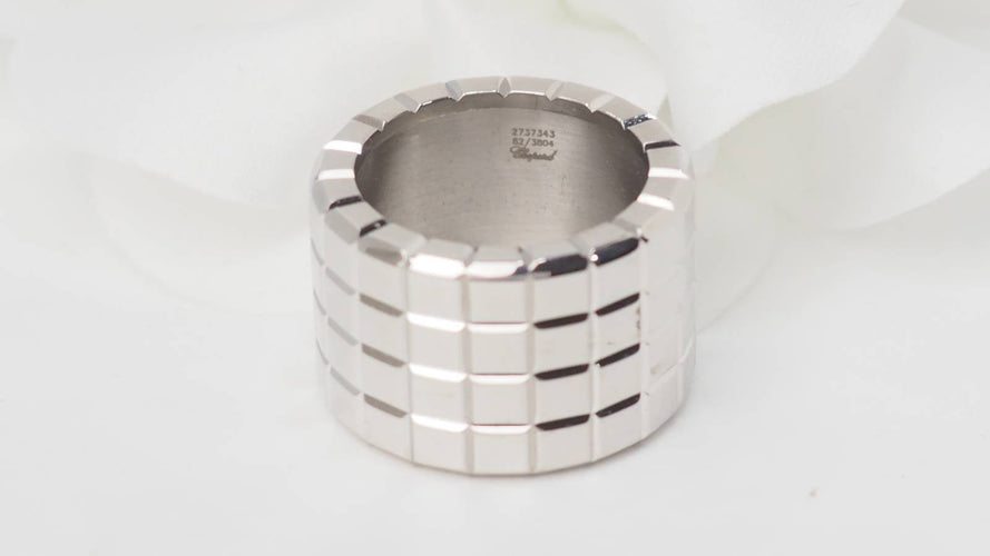 Bague 52 Chopard Ice Cube - Bague en or blanc 18 ct 58 Facettes 32990