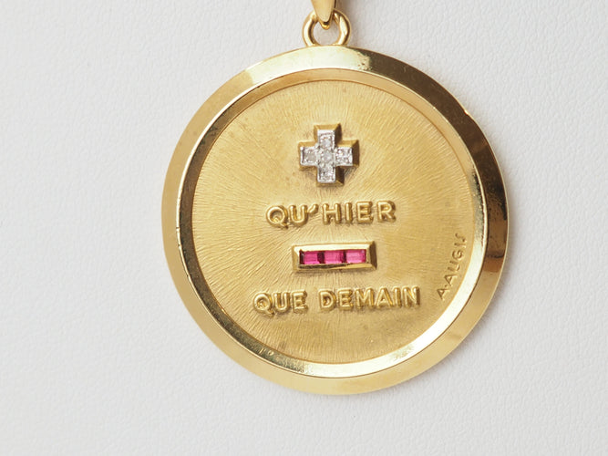 Pendentif Augis - Pendentif médaille d’amour en or jaune 18 ct, diamants et rubis 58 Facettes 32493