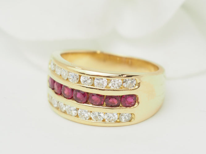 Ring 55 Bandring aus 18 Karat Gelbgold mit Rubinen und Diamanten 58 Facettes 33619