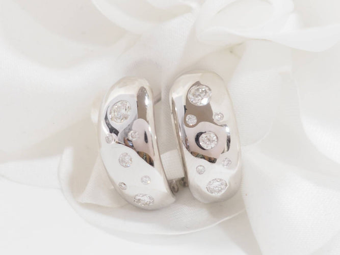 Boucles d'oreilles Boucles d’oreilles en or blanc 18 kt et diamants 58 Facettes 21485