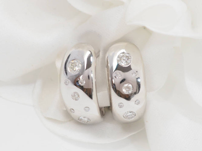 Boucles d'oreilles Boucles d’oreilles en or blanc 18 kt et diamants 58 Facettes 21485