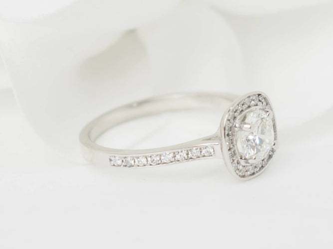 Bague 54 Bague solitaire en or blanc 18 ct et diamants 0,68 ct 58 Facettes 31790/32624