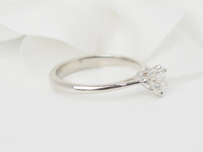 Bague 52.5 Bague solitaire en or blanc 18 kt et diamant 0,58 ct 58 Facettes 28293/31331