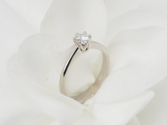 Bague 51 Bague solitaire en or blanc 18 ct et diamant 0,34 ct 58 Facettes 31904/30711