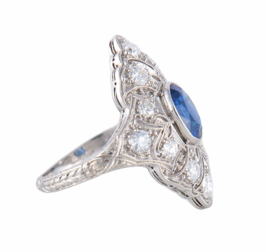 Bague 50 Bague Art Déco en platine et saphir, entourée de diamants 58 Facettes BO/220144