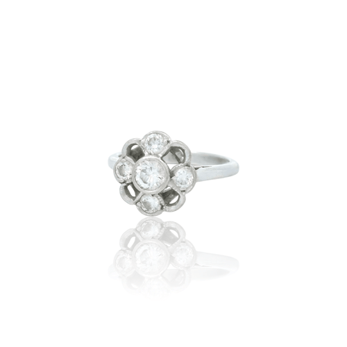 Bague 49 Bague vintage en or blanc 18k et diamants 58 Facettes
