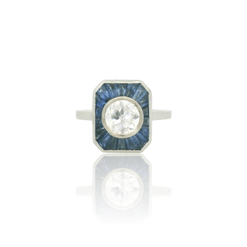 Bague 52 Bague calibrée en or blanc 18k, diamant et saphirs 58 Facettes