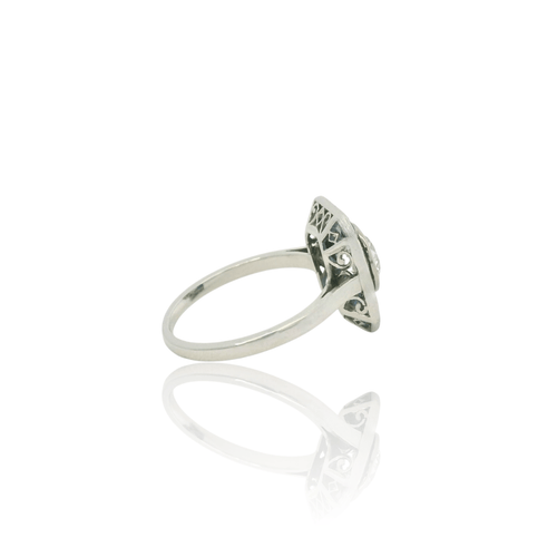 Bague 52 Bague calibrée en or blanc 18k, diamant et saphirs 58 Facettes