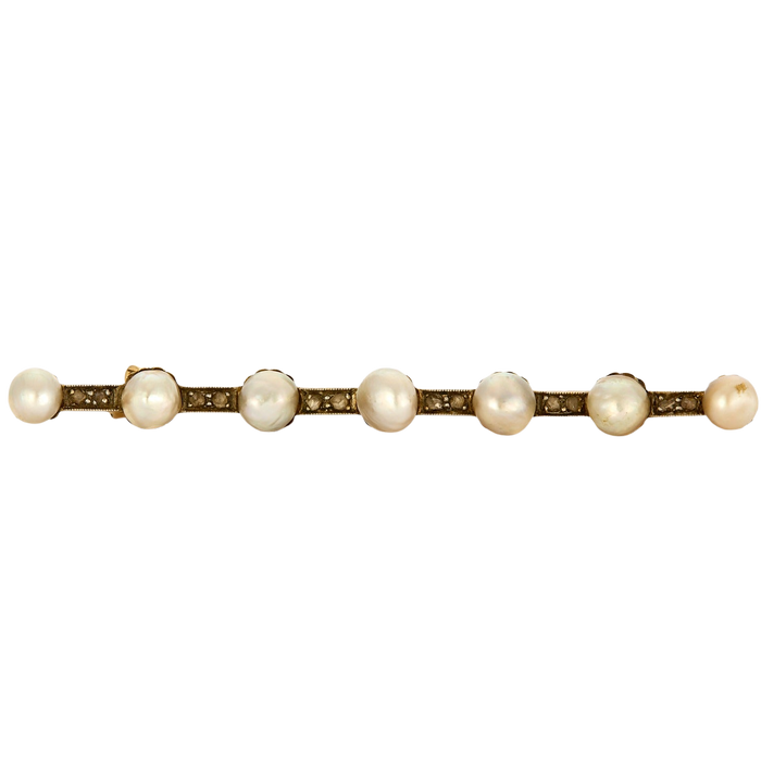 Yellow gold brooch with pearls and diamonds