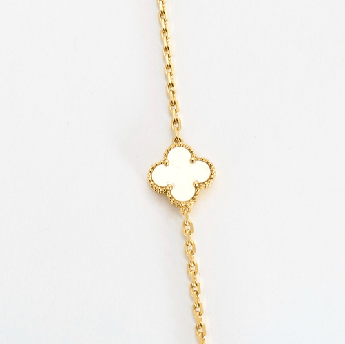 Collier VAN CLEEF & ARPELS - Magic Alhambra - Collier Sautoir, or jaune, onyx et nacre 58 Facettes