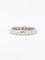 Bague 53 Alliance vintage sertie étoile en or blanc 18 carats et diamants 58 Facettes 1145.2
