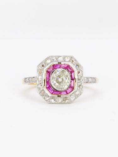 Bague 57.5 Bague Art déco en or 18 carats et platine, diamants et rubis calibrés 58 Facettes 882