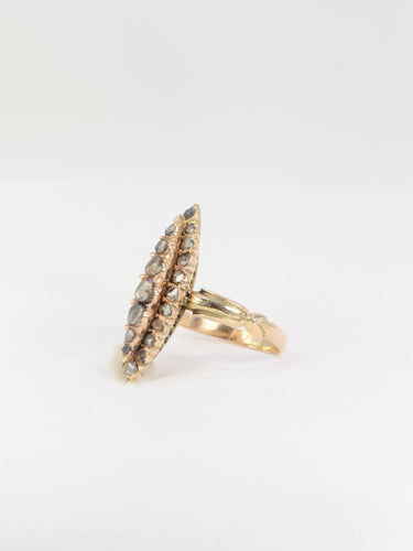 Bague 53.5 Bague marquise ancienne en or jaune 14k et diamants salt & pepper 58 Facettes 318