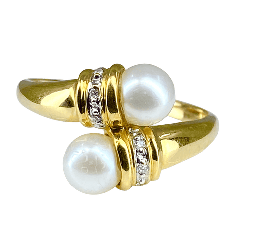 Bague 59 Bague en or jaune, 2 perles et 6 diamants 58 Facettes AB382