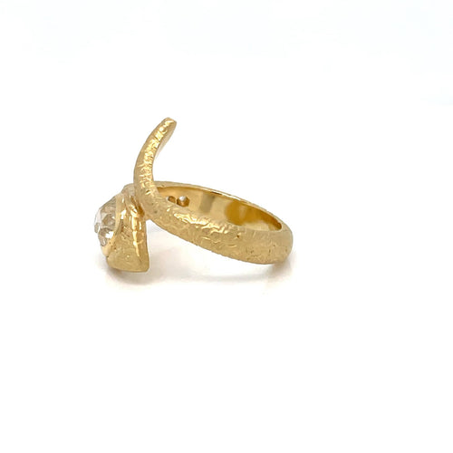 Bague 51 Bague serpent enroulé ancienne gravée en or 18 carats et diamants 58 Facettes