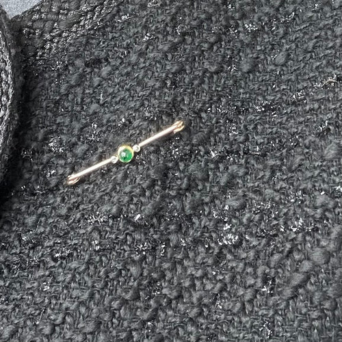 Broche Broche en or jaune 750 avec émeraude et diamants taille rose 58 Facettes Z1351861