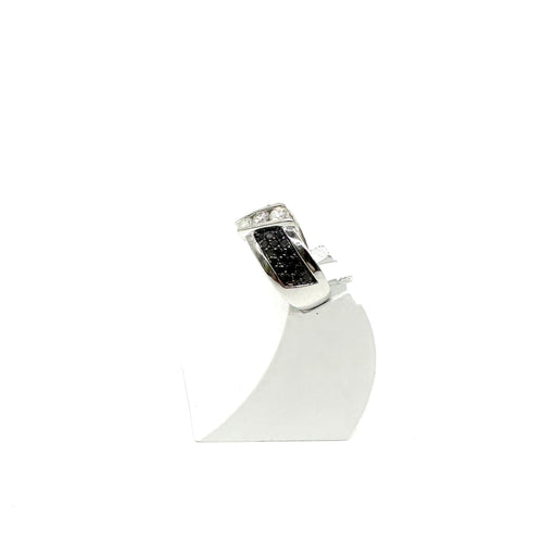 Bague 50 Bague en or blanc 750 - Diamants blancs et noirs 58 Facettes Z15B51391