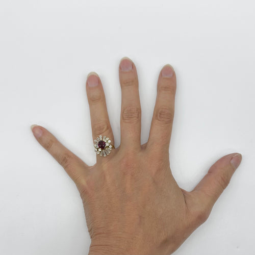 Bague 49 Bague en or jaune 750 avec rubis et diamants 58 Facettes Z15B51680