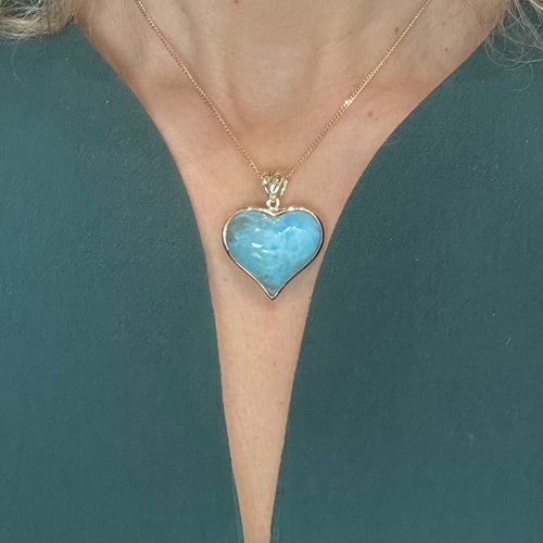 Pendant Heart pendant in 585 yellow gold with larimar 58 Facettes Z15B51719