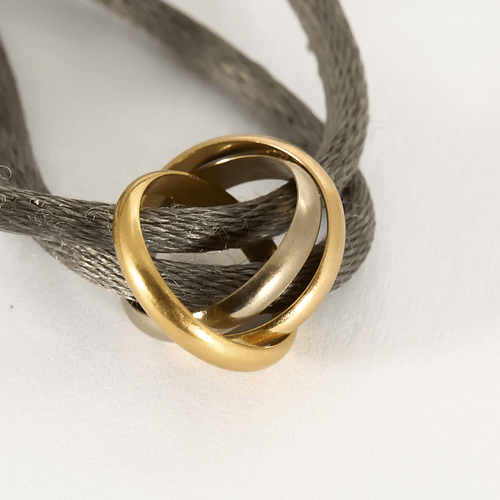 CARTIER - TRinity - Bracelet cordon et pendentif trois ors