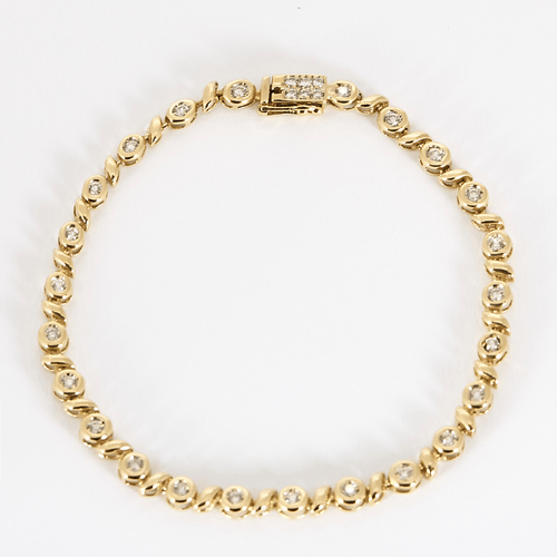 Bracelet Bracelet en or jaune et diamants 58 Facettes DV17714-1