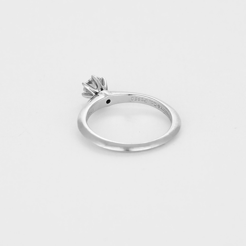 Bague 49 TIFFANY & CO - Bague Solitaire en platine et diamants 58 Facettes DV18516-1-49-2