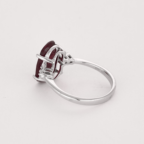 Bague 52 Bague en or gris, rubis et diamants 58 Facettes DV0671-27-52-1