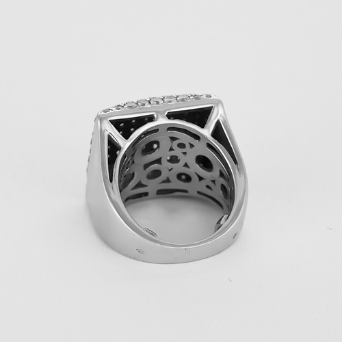 Bague 50 Bague moderniste en or gris et pavage diamants 58 Facettes DV6568-2