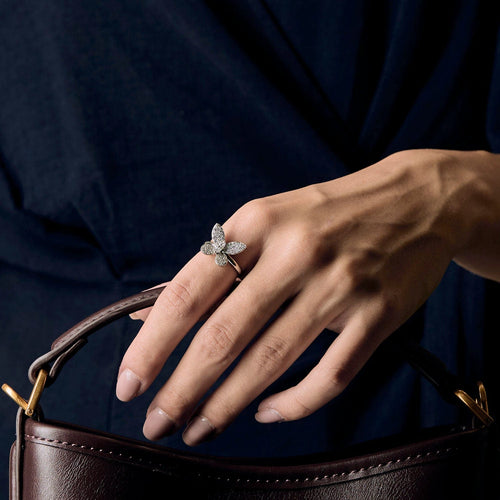 Bague 52 Graff - Butterfy - Mini bague en or gris et diamants 58 Facettes DV19643-3