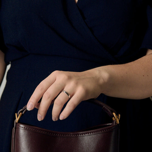 Bague 51 Chanel - Coco Crush - Mini - Alliance en or gris 58 Facettes DV21138-2