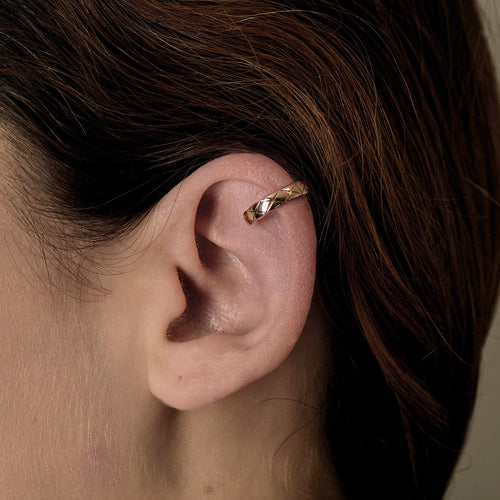 Chanel Coco Crush - 米色金和钻石单圈耳环