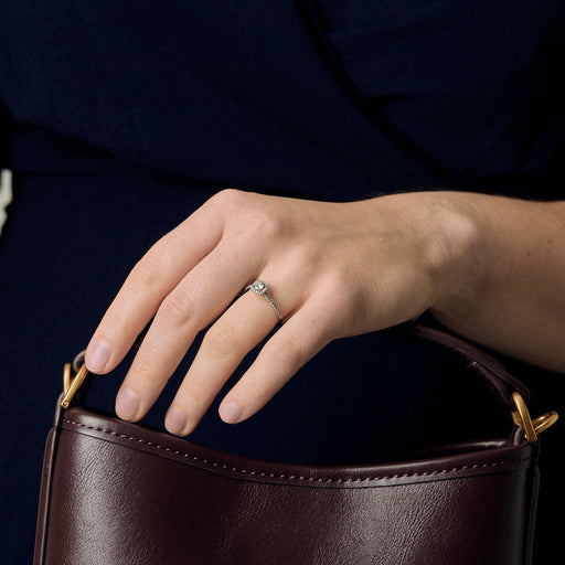 Bague 49 ZEINA - Sienne - Bague de fiançaille en platine et diamants 58 Facettes DV21460-1-49-2