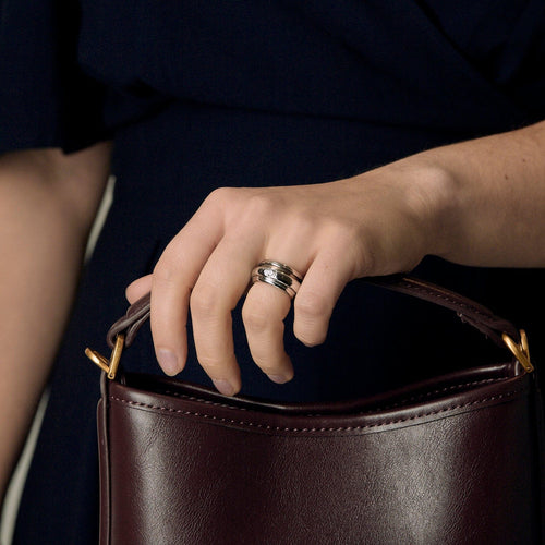 Bague 49 Piaget - "Possession" - Bague en or gris et diamants 58 Facettes DV20192-1