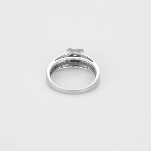 Bague 49 Mauboussin  - Bague Chance of Love n°1 en or gris et diamants 58 Facettes DV20375-1