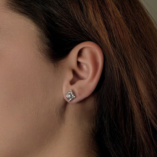 Par minđuša od belog zlata 14K i dijamanata