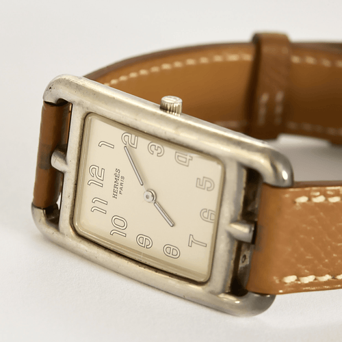 Montre HERMÈS - CAP CODE - Montre en acier à boitier rectangulaire et à mouvement quartz 58 Facettes DV17926-7