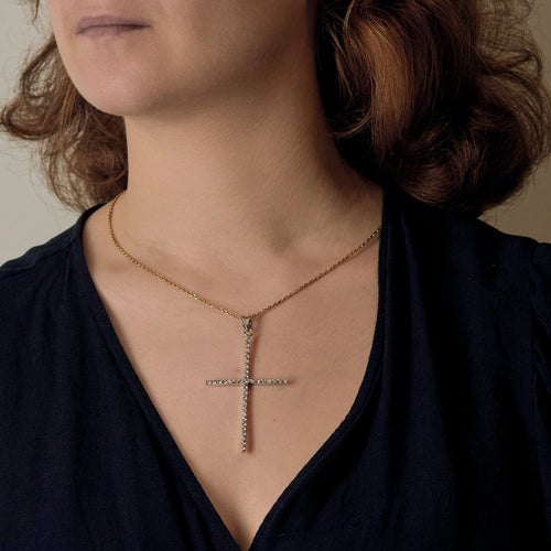 Pendente "Cruz" em ouro branco e diamantes