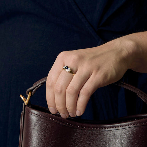 Prsten se safírem a diamanty