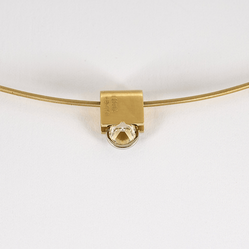 NIESSING - Kaulaketju ja riipus keltaista kultaa ja timanttia