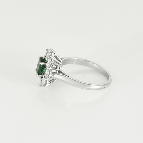 灰金戒指，祖母绿和钻石