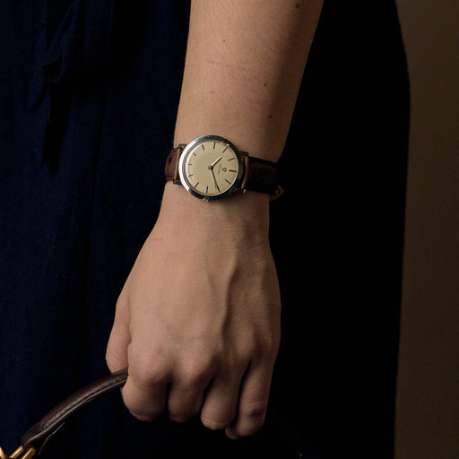 OMEGA - Kremfarget urskive Vintage - Stålklokke