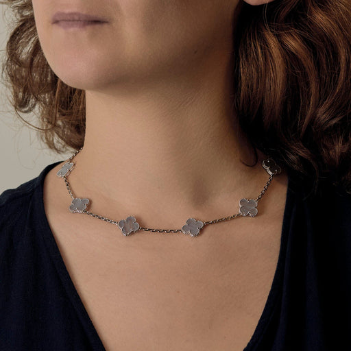 Van Cleef & Arpels -Vintage Alhambra 10 motifs - Necklace in white gold and chalcedony