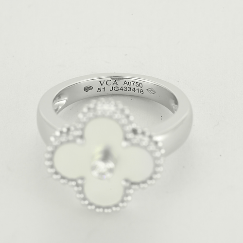 Van Cleef & Arpels - Alhambra - Anillo de oro blanco, nácar y diamante