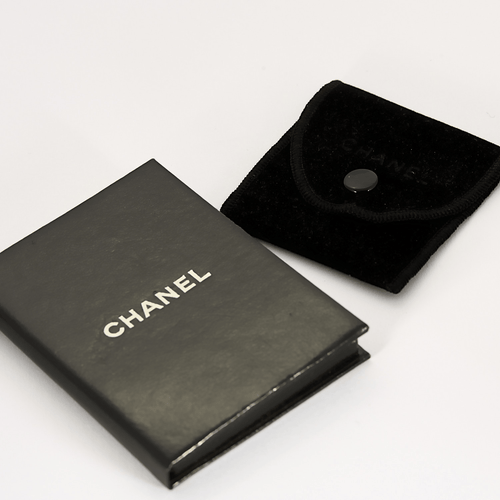 CHANEL - Matelassé - Reloj de acero