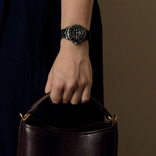 CHANEL - J12 - Uhr aus Keramik