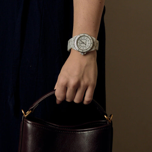 CHANEL - J12 - Hodinky z bílého keramického materiálu
