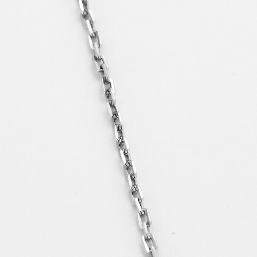 白金项链和吊坠，翡翠与钻石